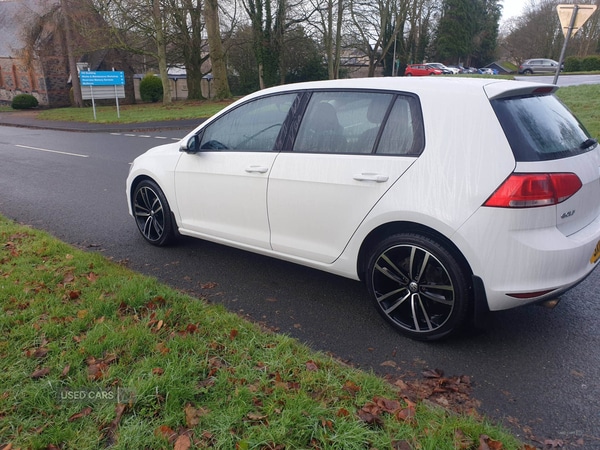Used Volkswagen Golf 2014 for sale - 77176097: Photo 2