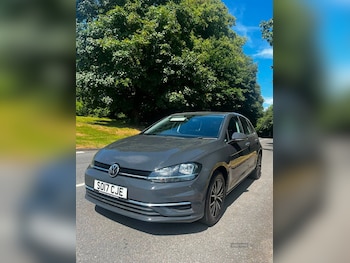 Used Volkswagen Golf 2017 for sale - 79259997: Photo