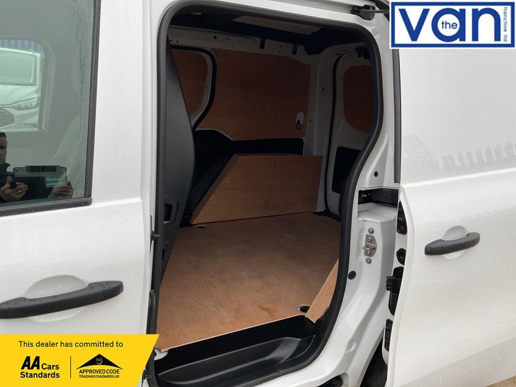 Used Renault Kangoo 2024 for sale - 76883162: Photo 13