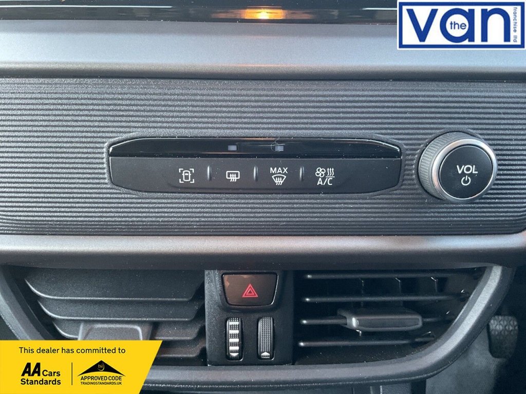 Used Ford Transit Courier 2024 for sale - 76118907: Photo 26