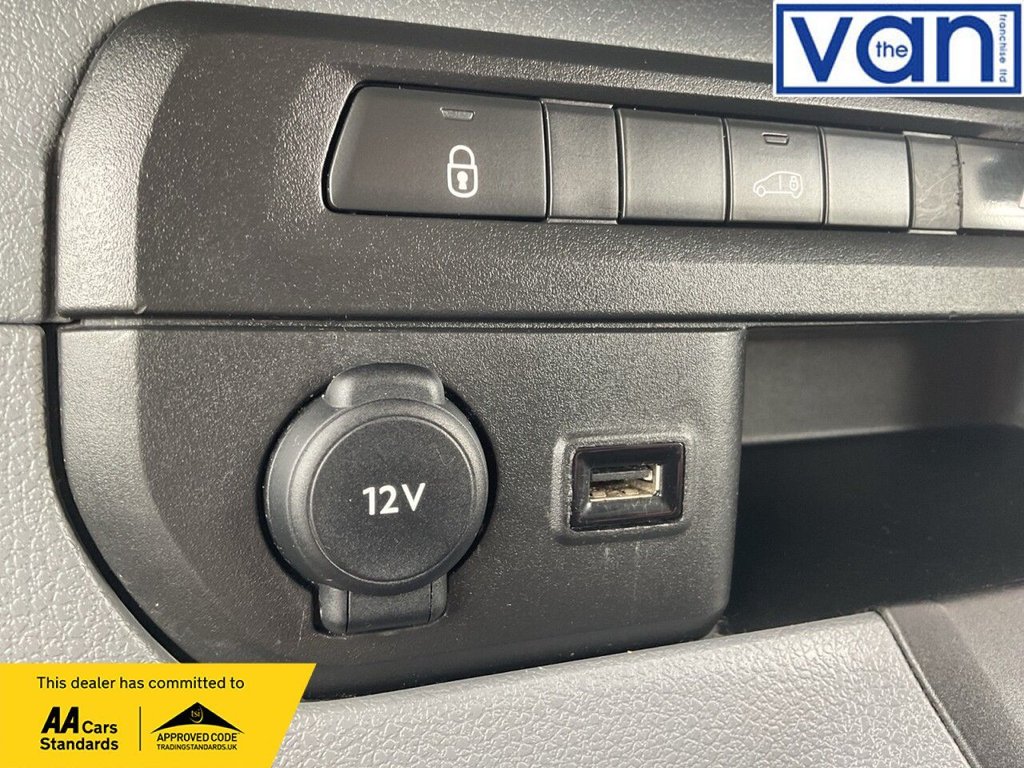 Used Vauxhall Vivaro 2019 for sale - 75911318: Photo 25
