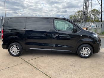 Used Vauxhall Vivaro 2022 for sale - 75630943: Photo
