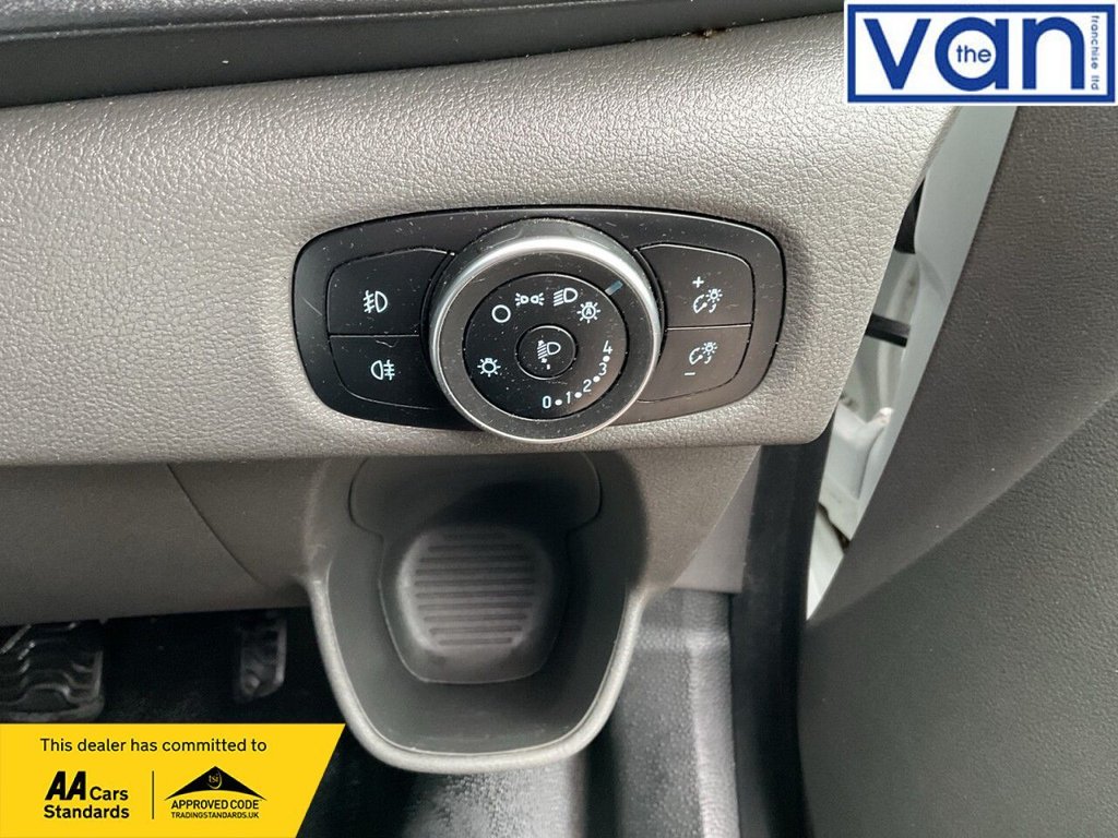 Used Ford Transit Custom 2022 for sale - 77327601: Photo 33