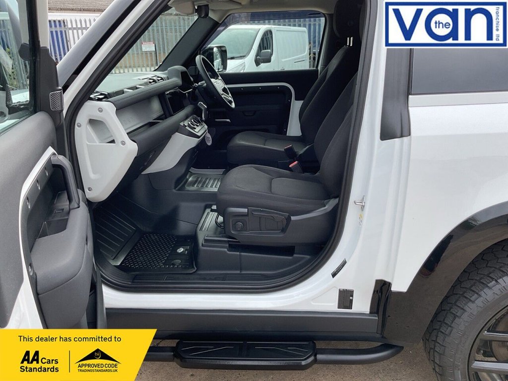 Used Land Rover Defender 2022 for sale - 76039461: Photo 15