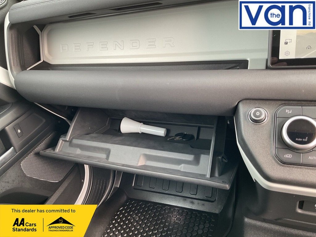 Used Land Rover Defender 2022 for sale - 76039461: Photo 23