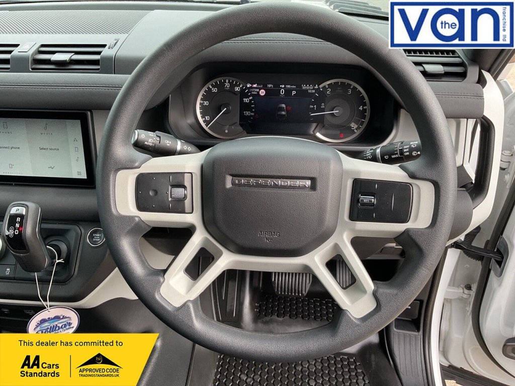 Used Land Rover Defender 2022 for sale - 76039461: Photo 26