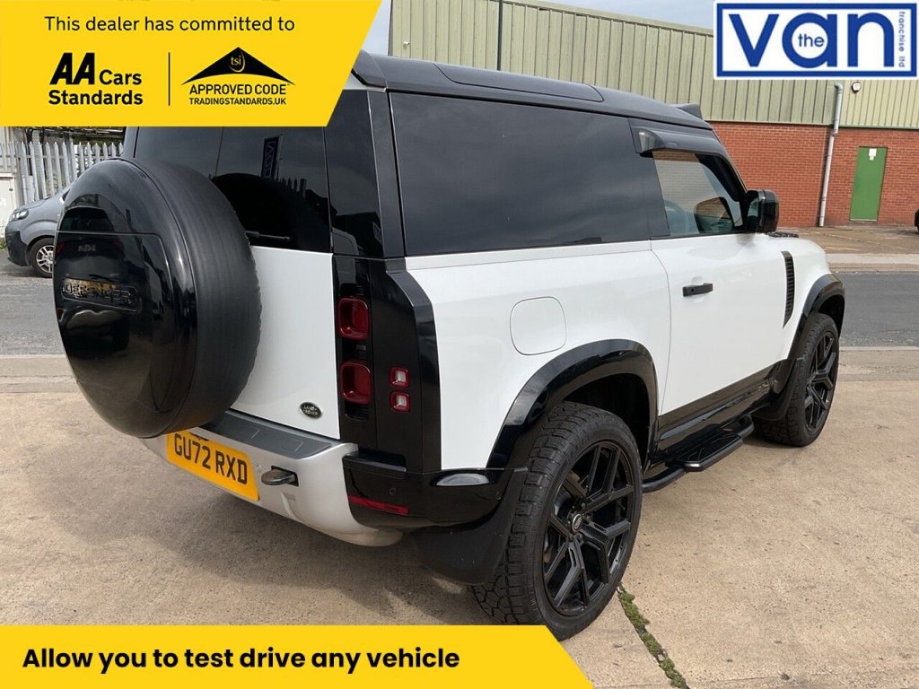 Used Land Rover Defender 2022 for sale - 76039461: Photo 4
