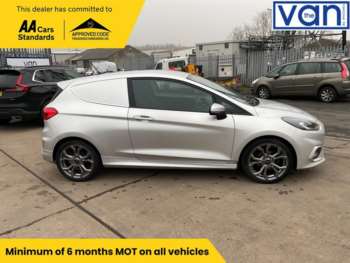 Used Ford Fiesta Van 2021 for sale - 74542378: Photo