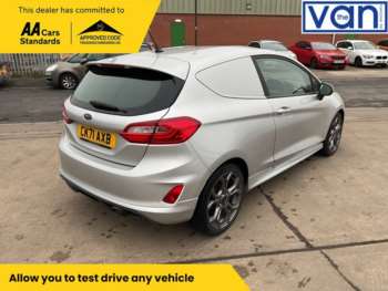 Used Ford Fiesta Van 2021 for sale - 74542378: Photo