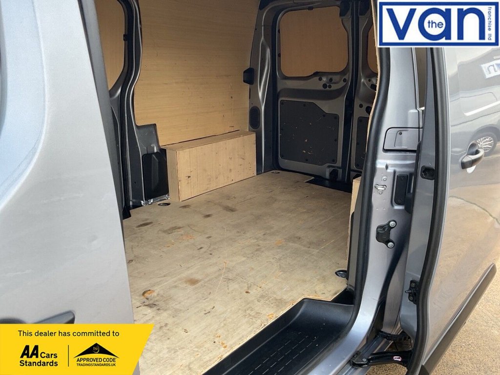 Used Peugeot Expert 2023 for sale - 76185479: Photo 19