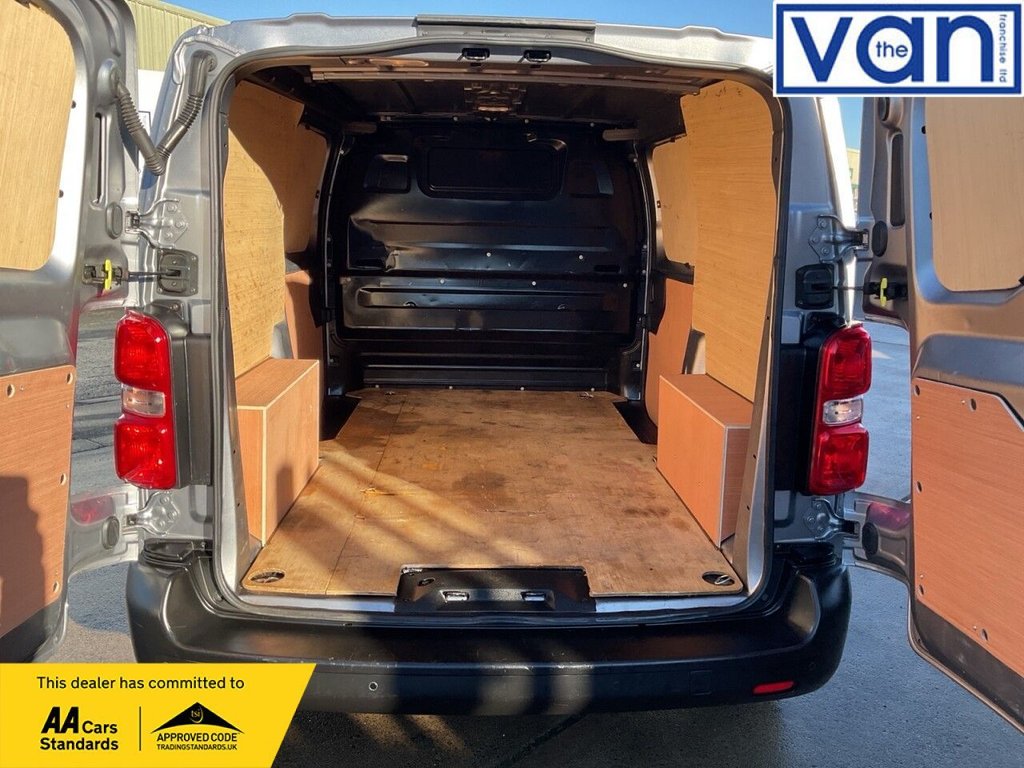 Used Vauxhall Vivaro 2022 for sale - 76604610: Photo 11