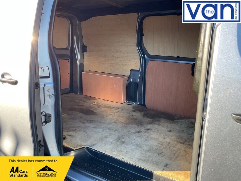 Used Vauxhall Vivaro 2022 for sale - 76604610: Photo 13