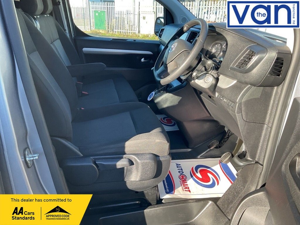 Used Vauxhall Vivaro 2022 for sale - 76604610: Photo 16