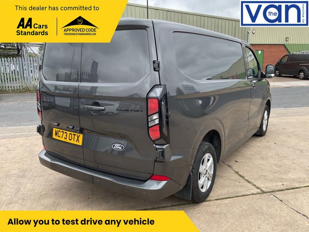 Used Ford Transit Custom 2023 for sale - 77132958: Photo 4