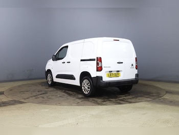 Used Citroen Berlingo 2021 for sale - 76910516: Photo