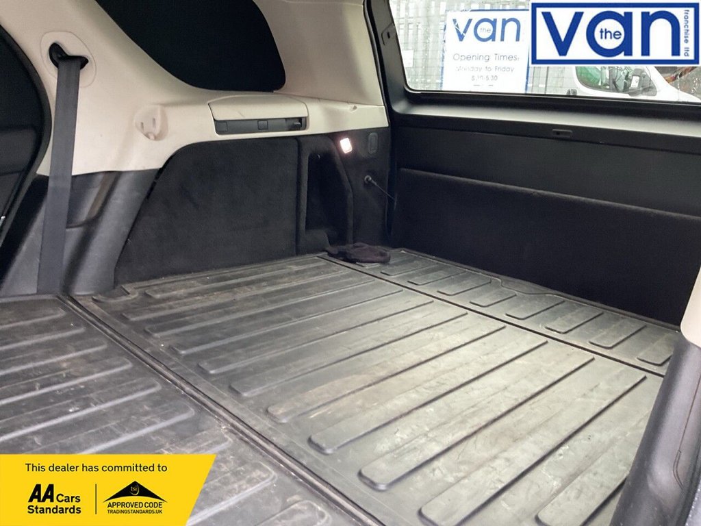 Used Land Rover Discovery 2020 for sale - 76333225: Photo 17