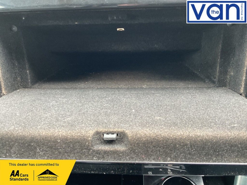 Used Land Rover Discovery 2020 for sale - 76333225: Photo 40