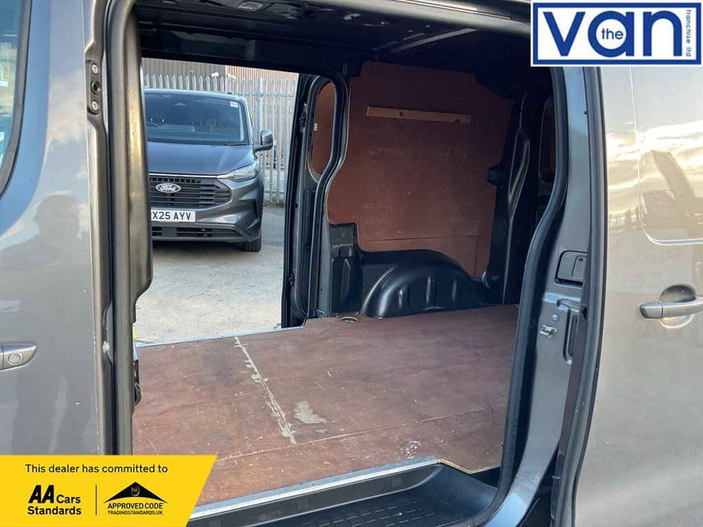Used Vauxhall Vivaro 2020 for sale - 75998826: Photo 14