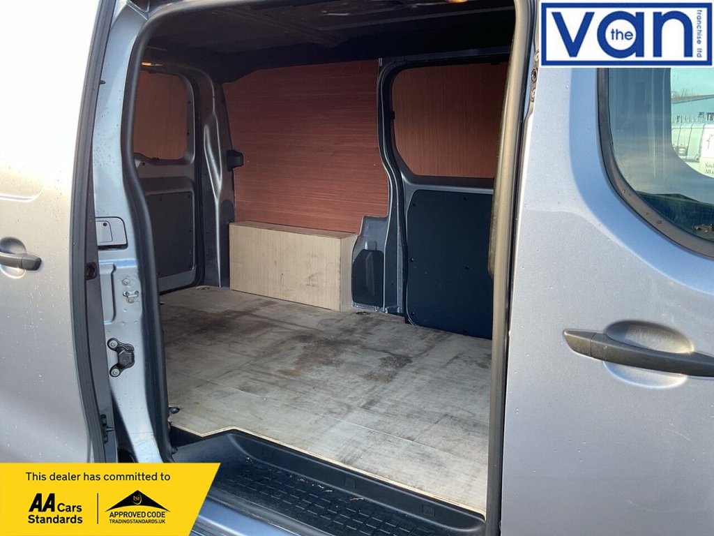 Used Citroen Dispatch 2022 for sale - 76496640: Photo 13