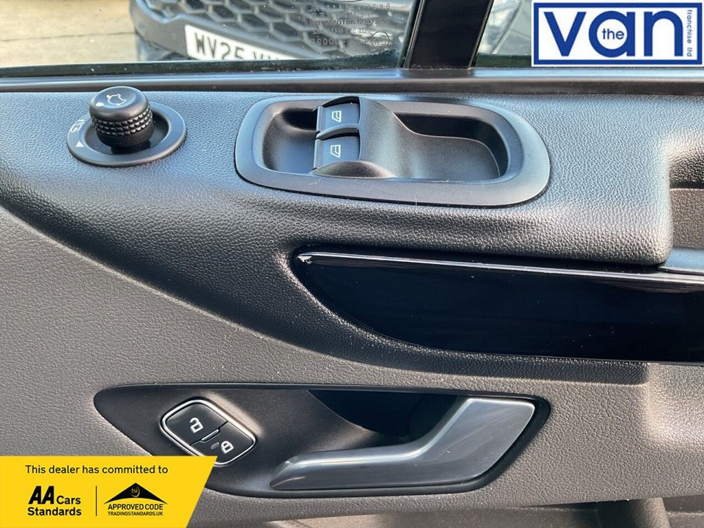 Used Ford Transit Custom 2022 for sale - 76604508: Photo 32