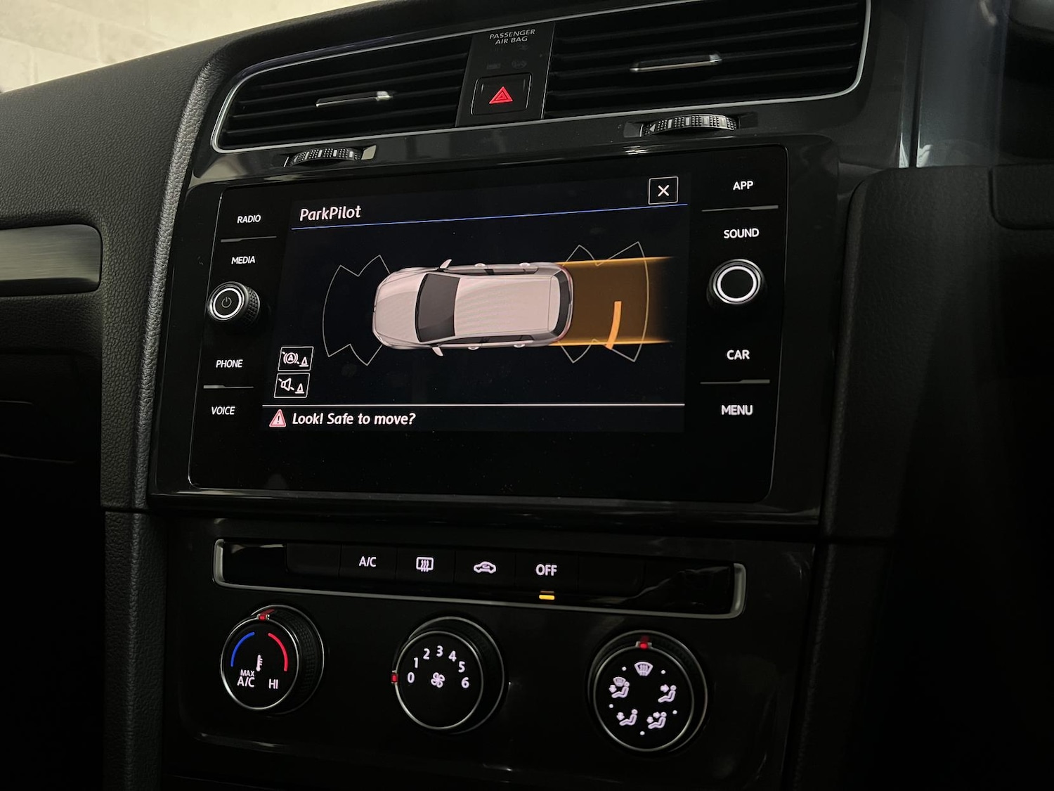 Used Volkswagen Golf 2018 for sale - 75319932: Photo 15