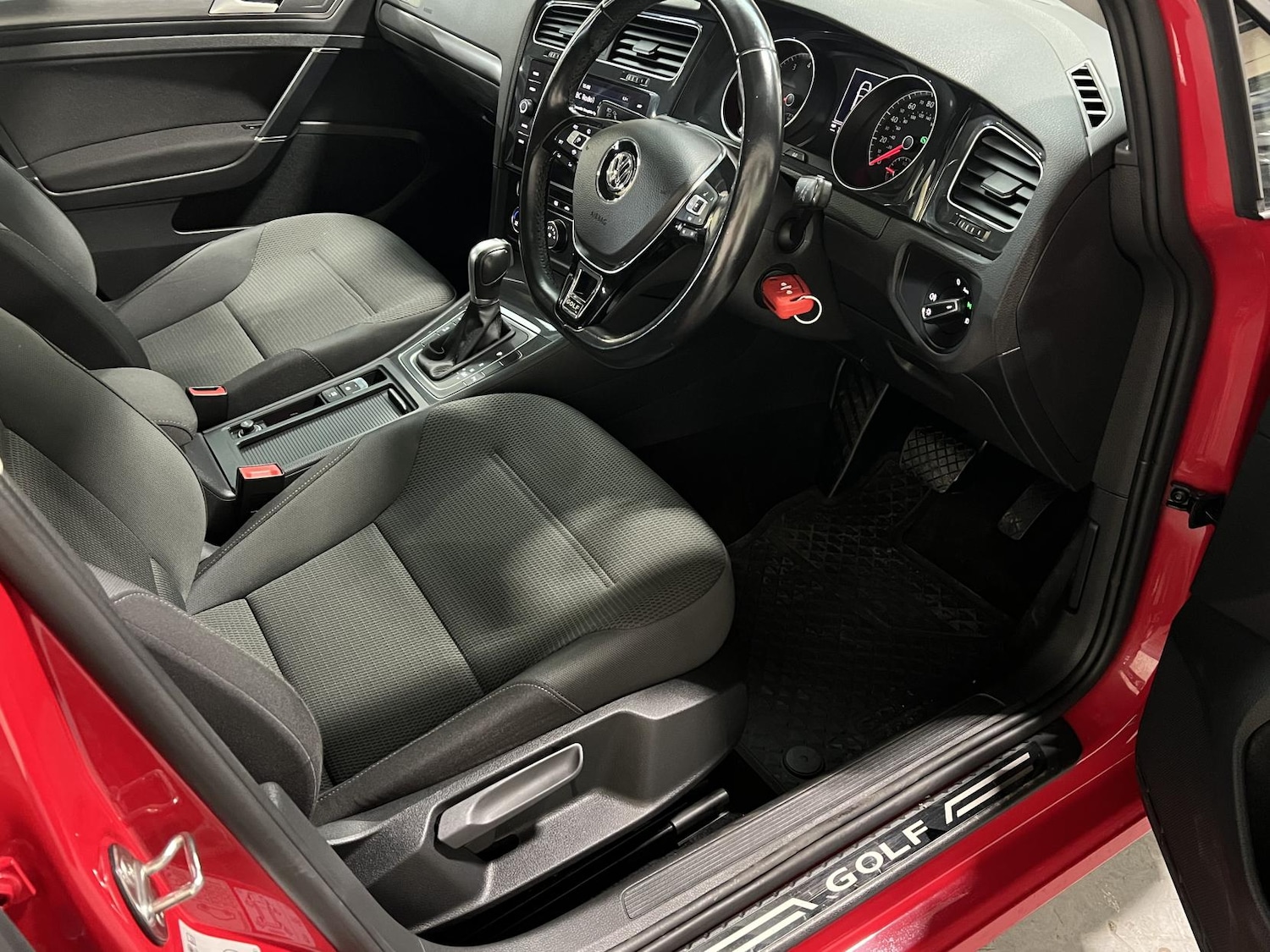 Used Volkswagen Golf 2018 for sale - 75319932: Photo 19