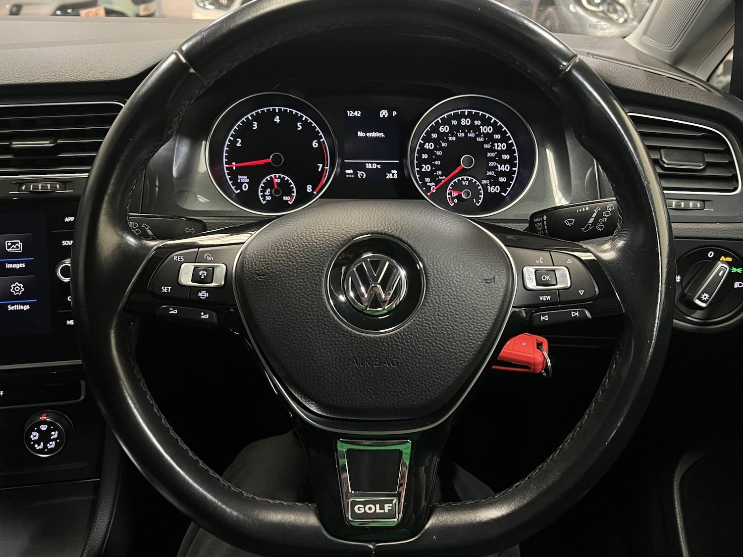 Used Volkswagen Golf 2018 for sale - 75319932: Photo 21