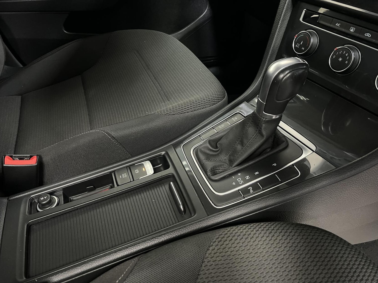 Used Volkswagen Golf 2018 for sale - 75319932: Photo 22