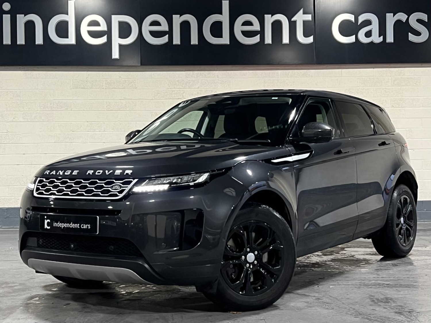 Used Land Rover Range Rover Evoque 2021 for sale - 76537001: Photo 2