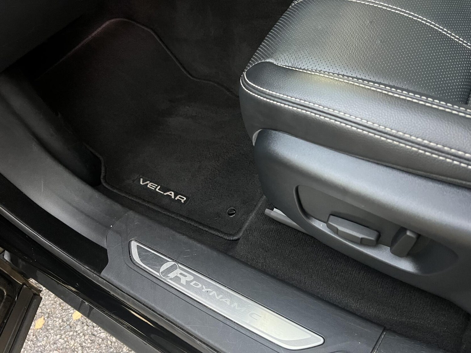 Used Land Rover Range Rover Velar 2019 for sale - 76580929: Photo 10