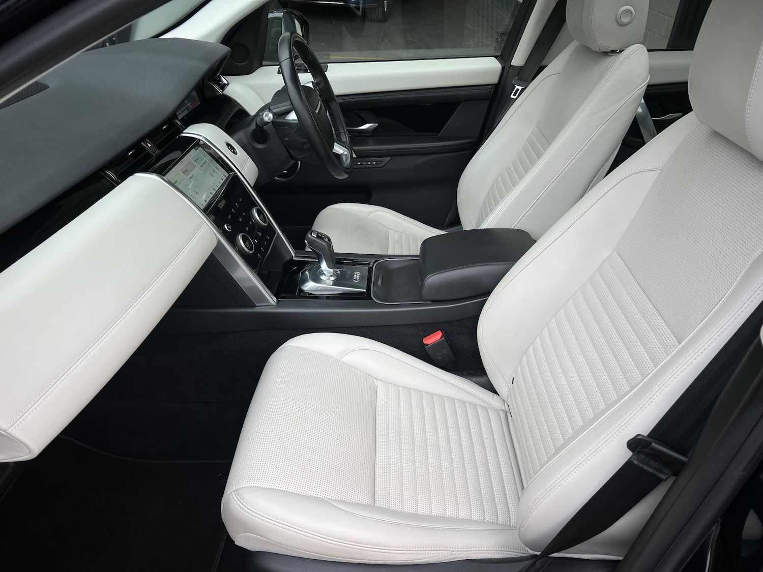 Used Land Rover Discovery Sport 2020 for sale - 76235082: Photo 22