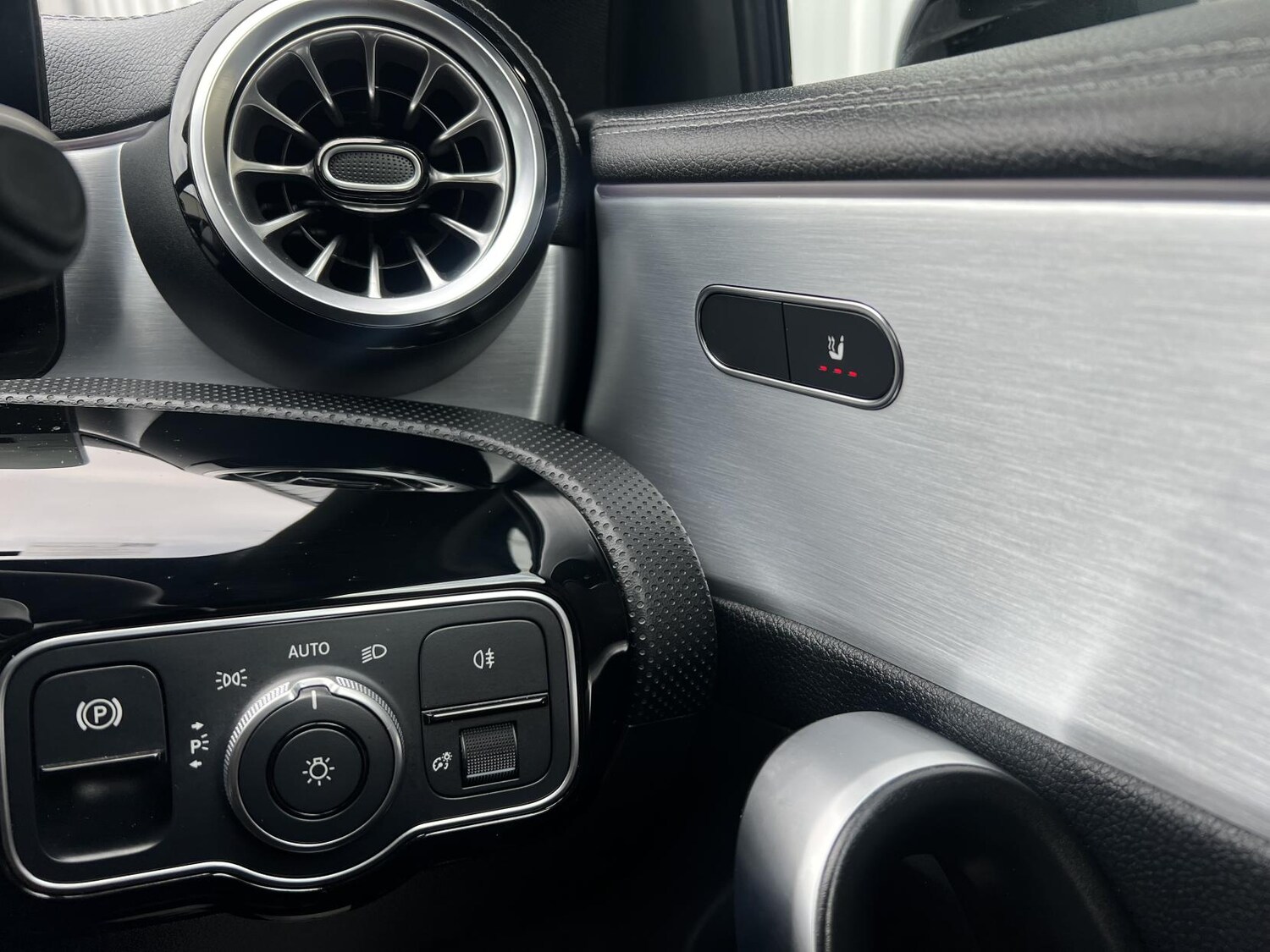 Used Mercedes-Benz A-Class 2021 for sale - 76172720: Photo 6