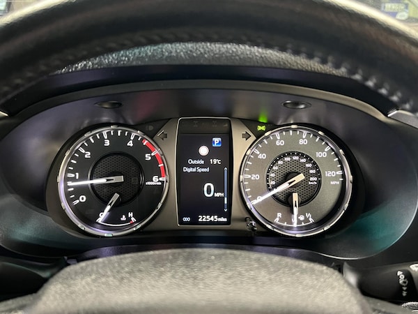 Used Toyota Hilux 2022 for sale - 76273906: Photo 17