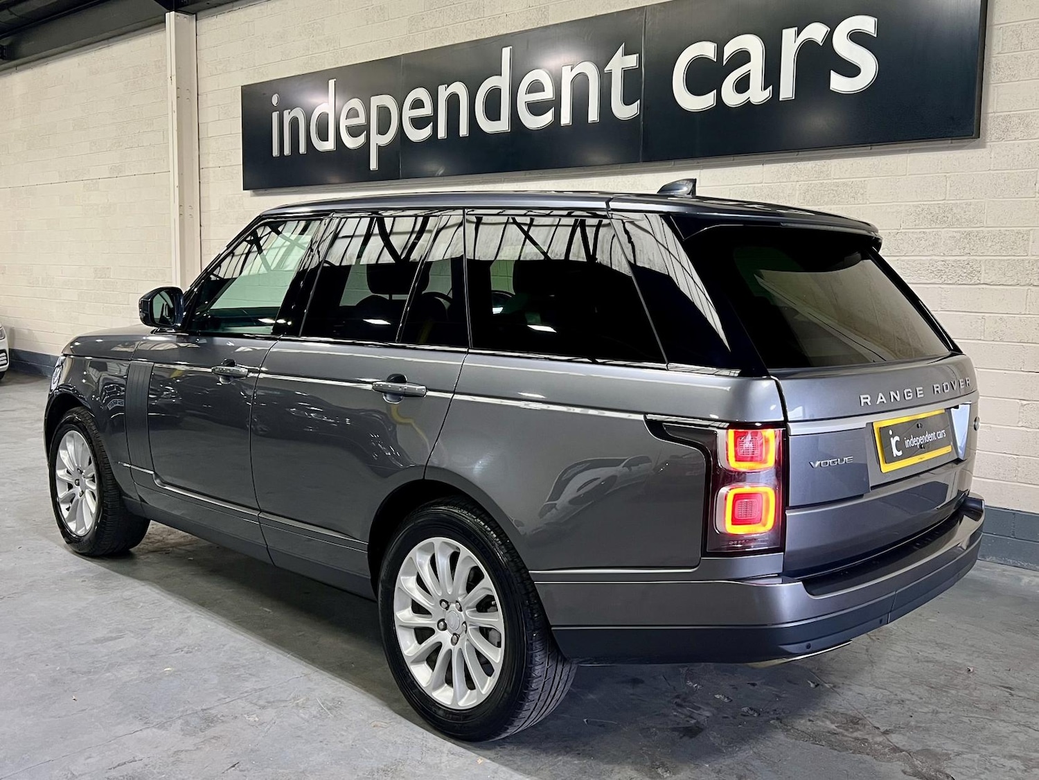 Used Land Rover Range Rover 2018 for sale - 76422191: Photo 5