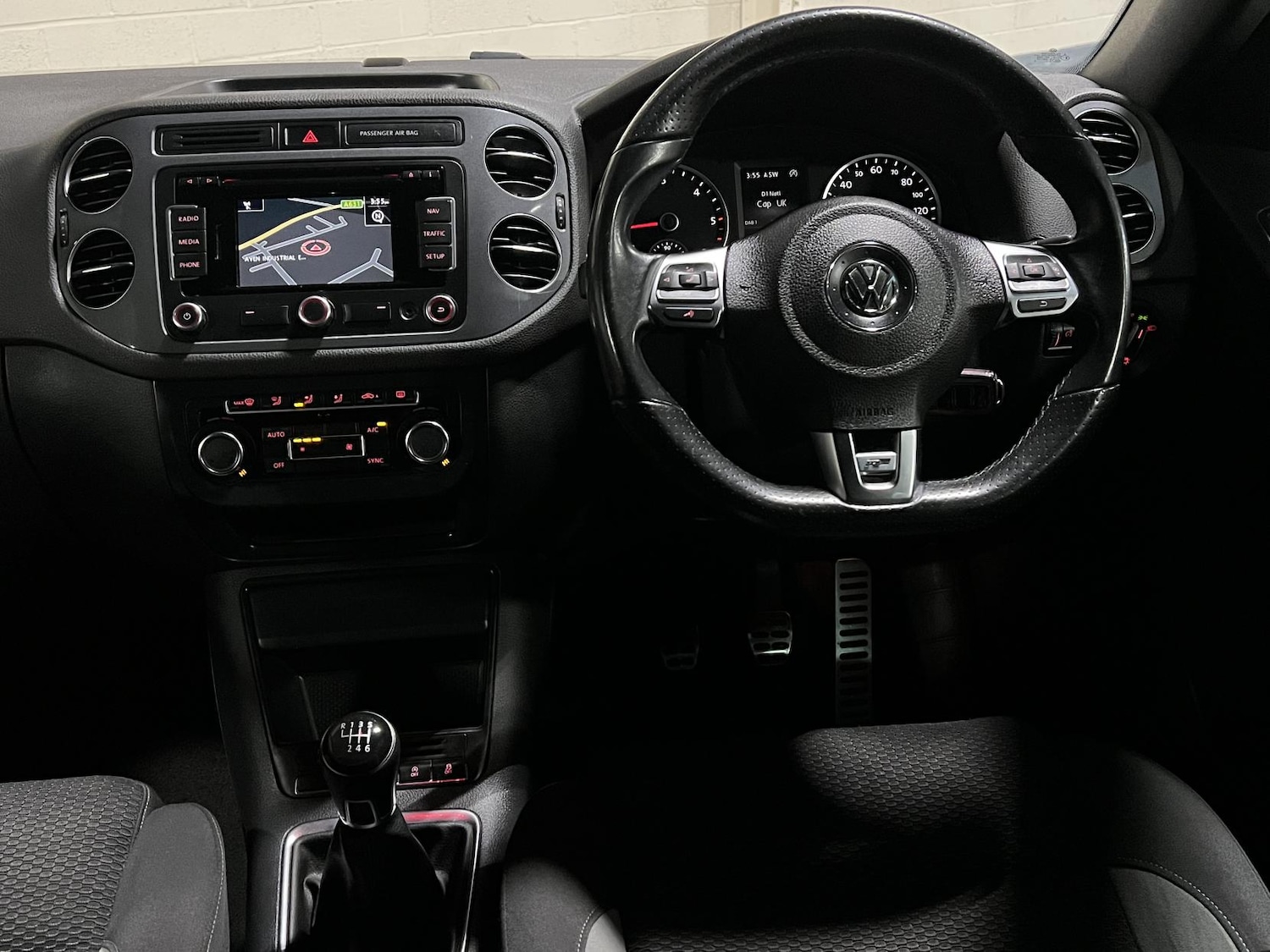 Used Volkswagen Tiguan 2015 for sale - 76782122: Photo 7