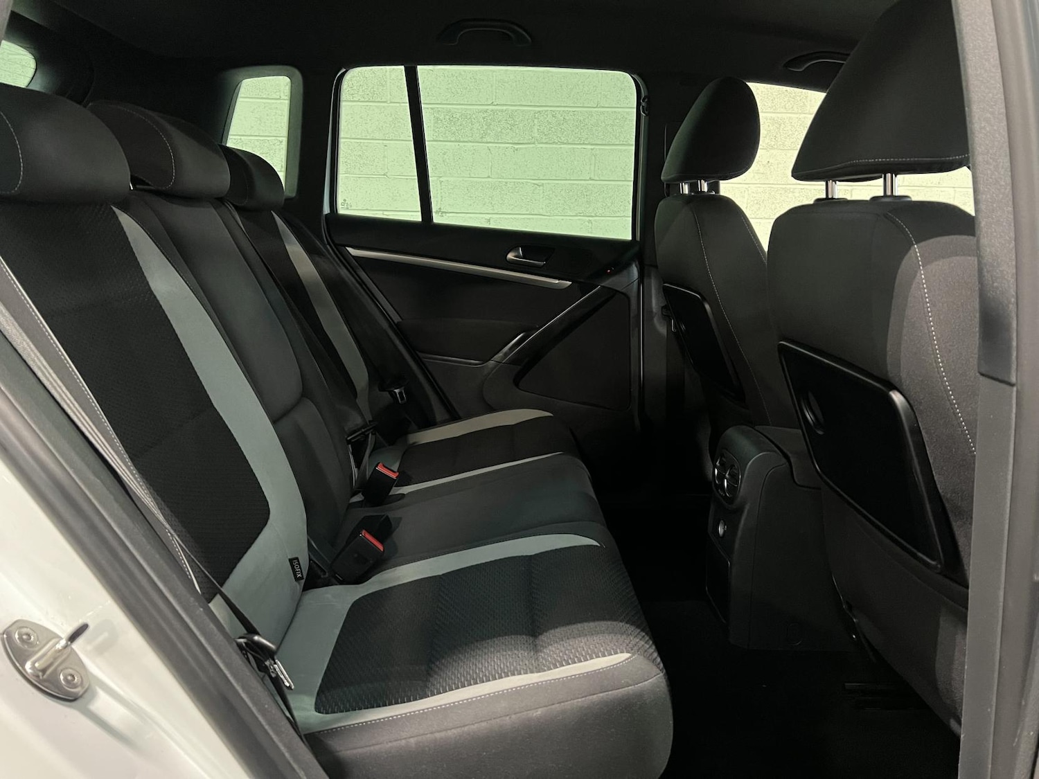 Used Volkswagen Tiguan 2015 for sale - 76782122: Photo 8