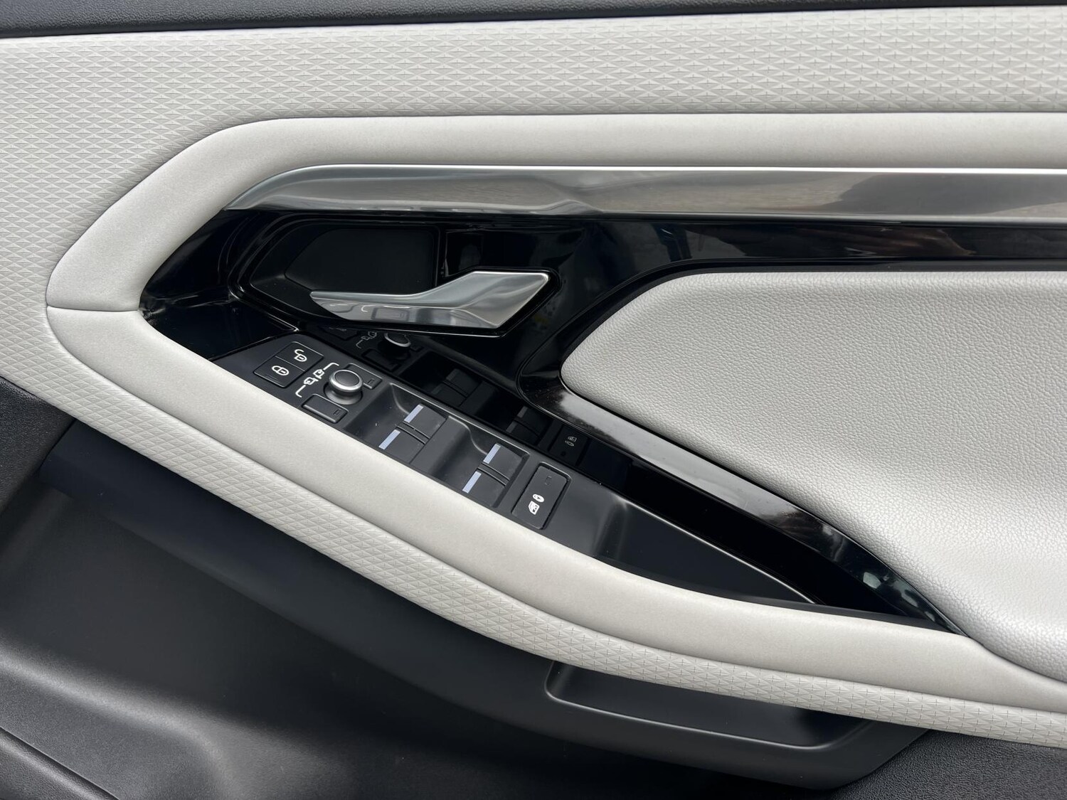 Used Land Rover Range Rover Evoque 2019 for sale - 76452691: Photo 23