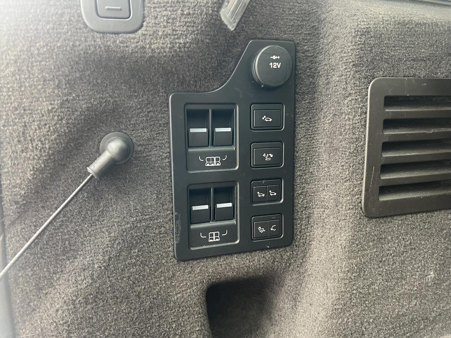 Used Land Rover Discovery 2016 for sale - 76135815: Photo 18