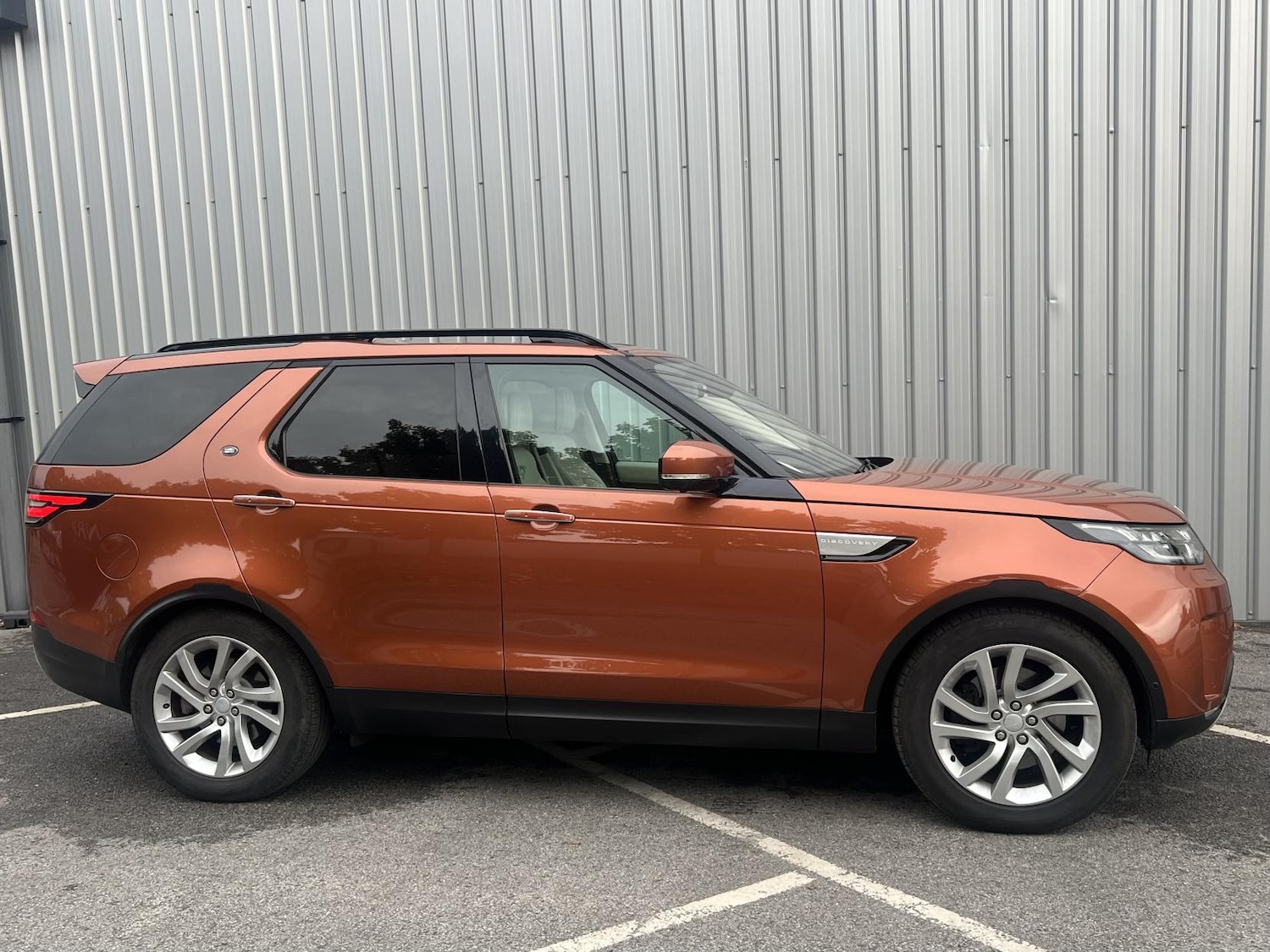 Used Land Rover Discovery 2016 for sale - 76135815: Photo 6
