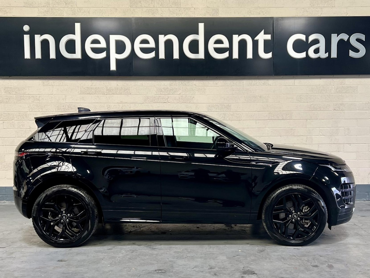 Used Land Rover Range Rover Evoque 2023 for sale - 76428647: Photo 17