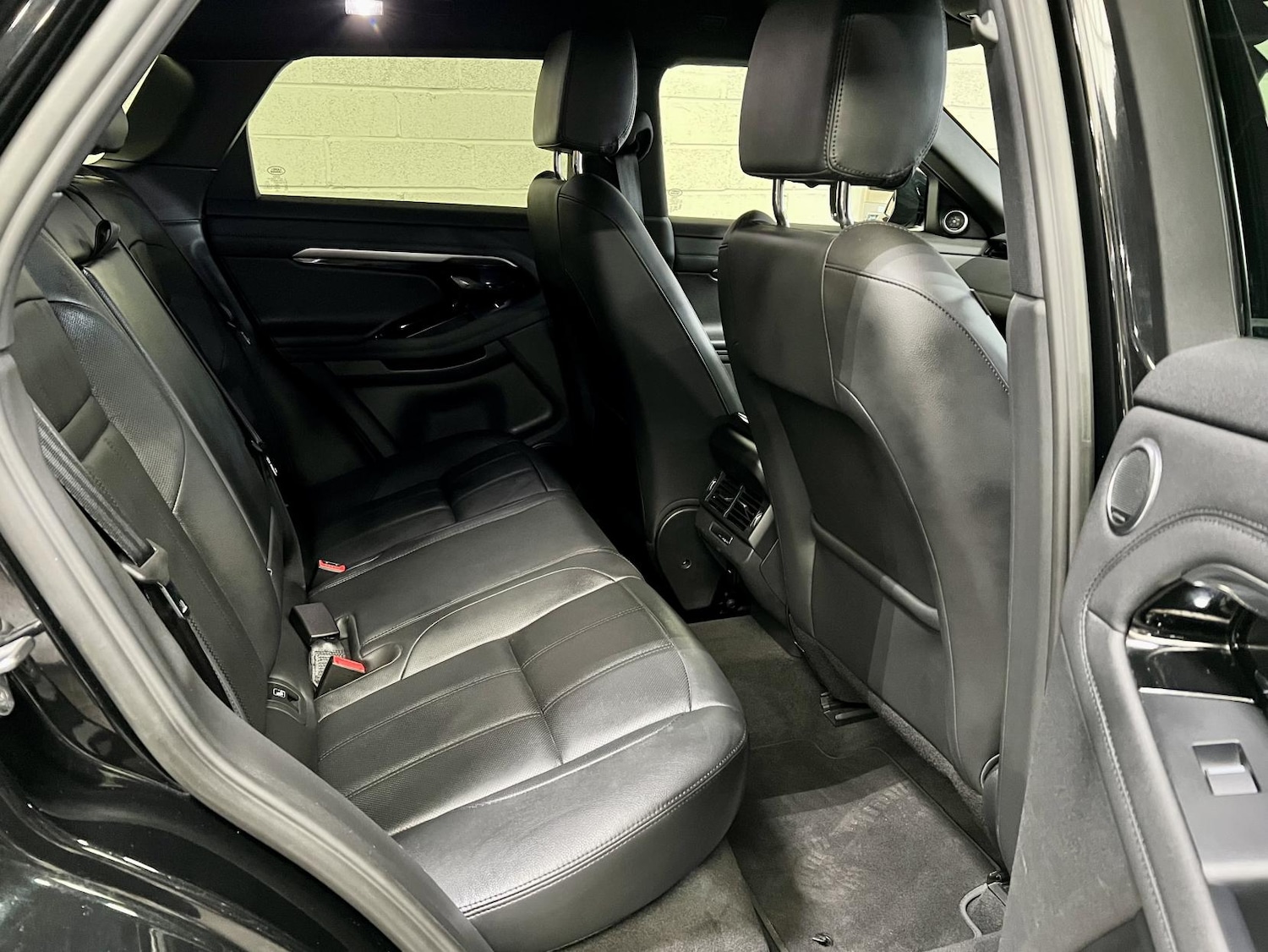 Used Land Rover Range Rover Evoque 2023 for sale - 76428647: Photo 18