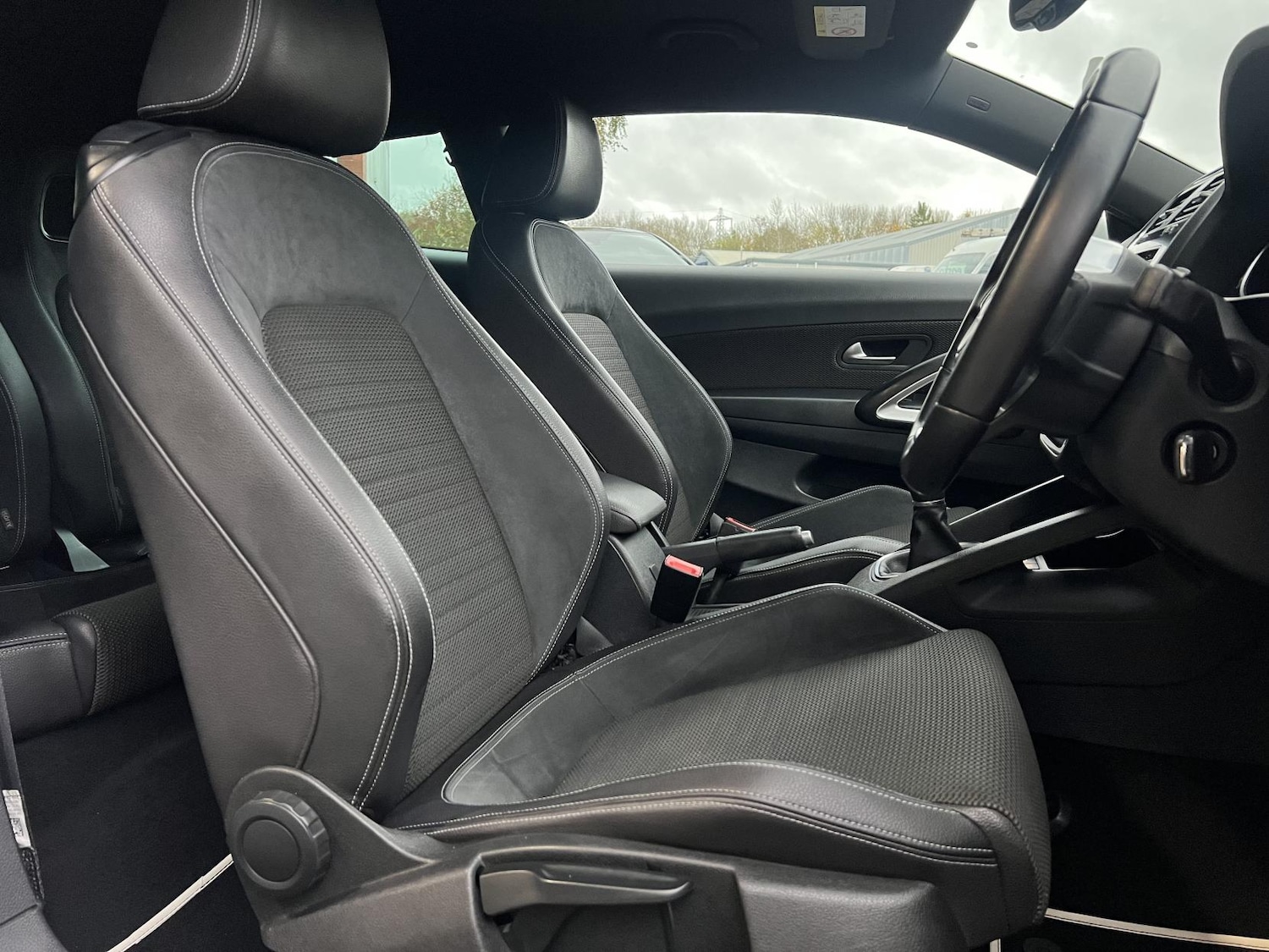 Used Volkswagen Scirocco 2016 for sale - 76545473: Photo 3