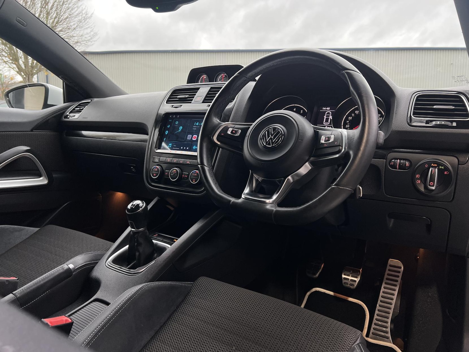 Used Volkswagen Scirocco 2016 for sale - 76545473: Photo 4