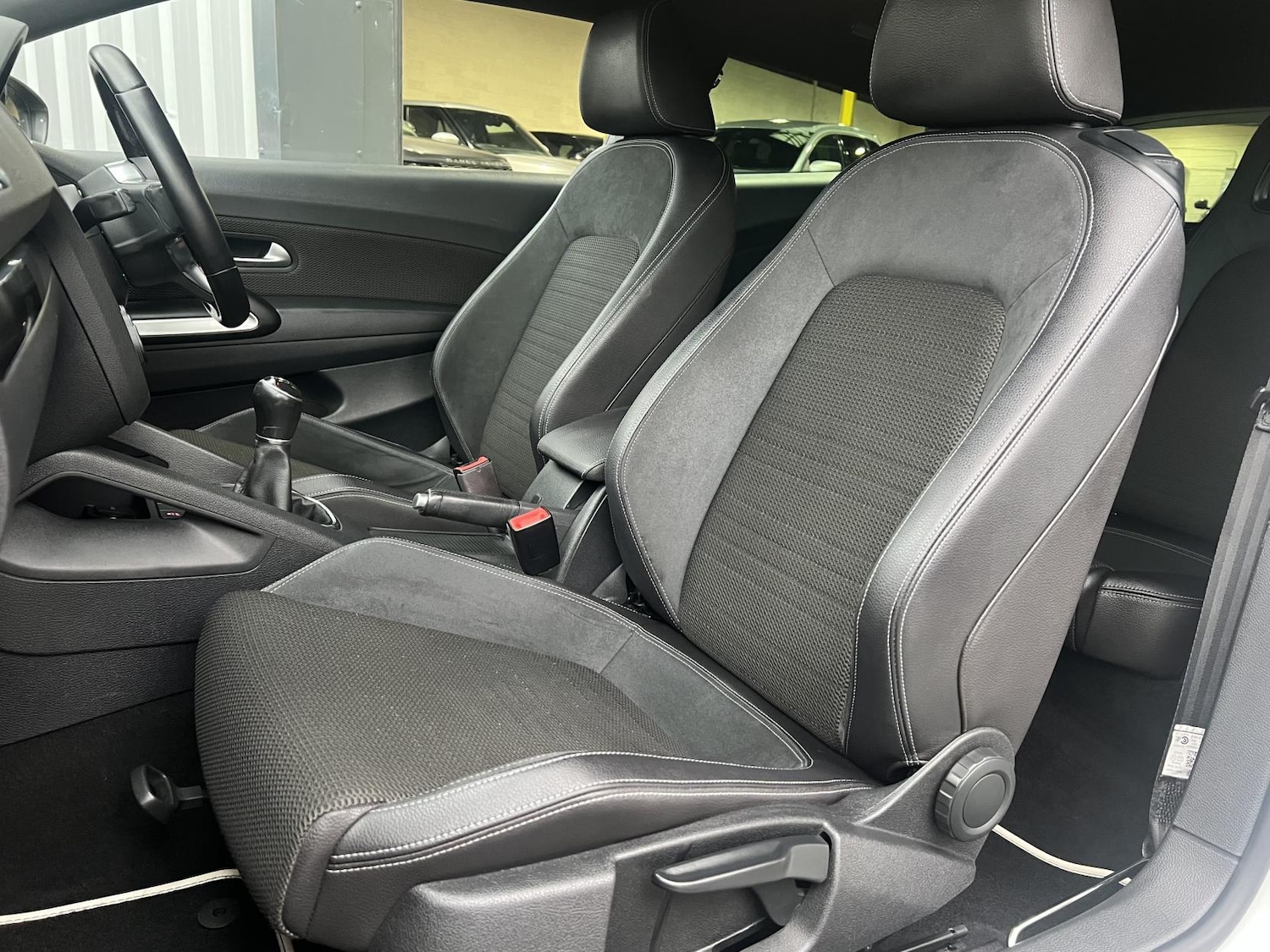 Used Volkswagen Scirocco 2016 for sale - 76545473: Photo 7