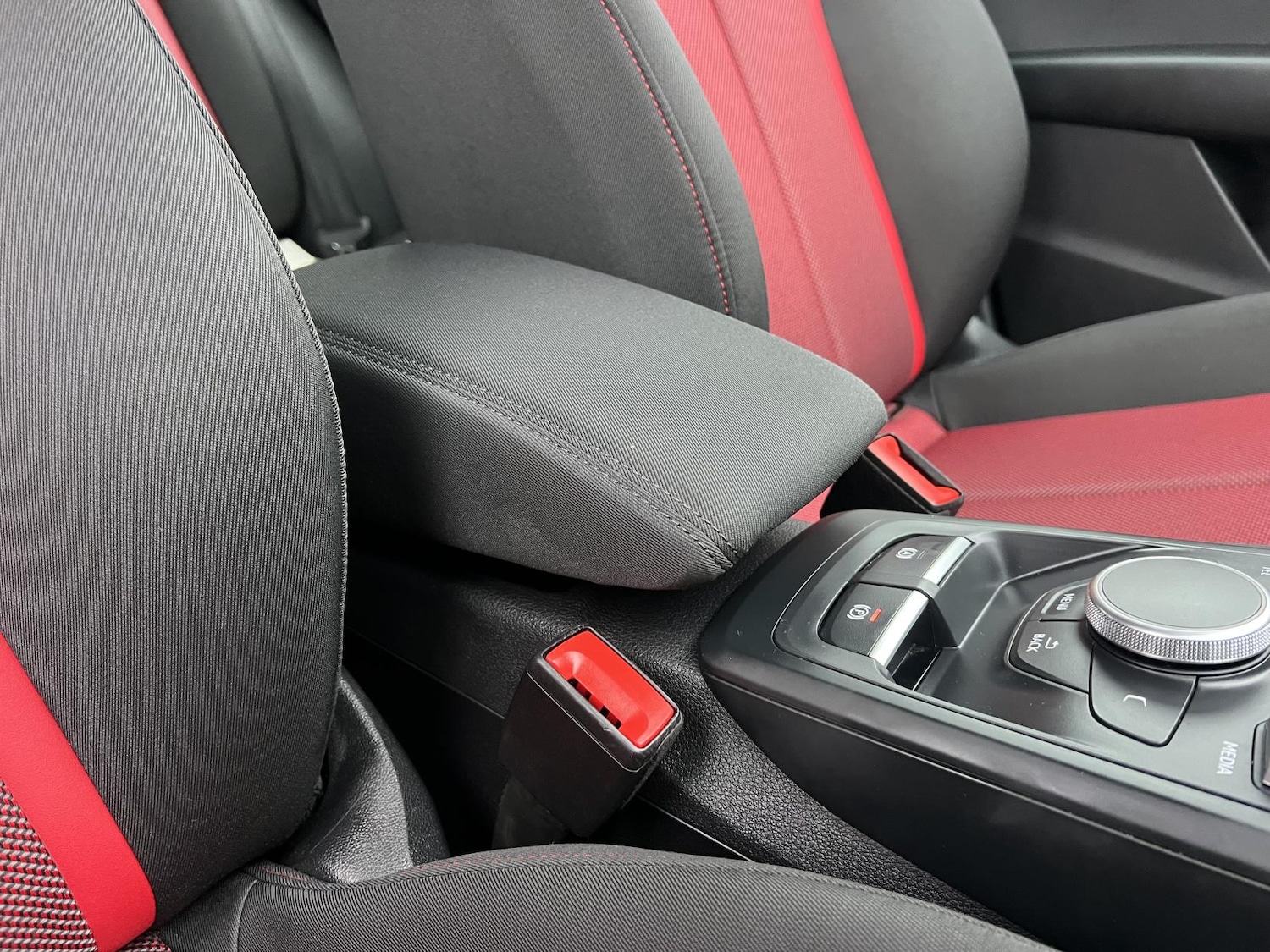 Used Audi Q2 2018 for sale - 76696996: Photo 29