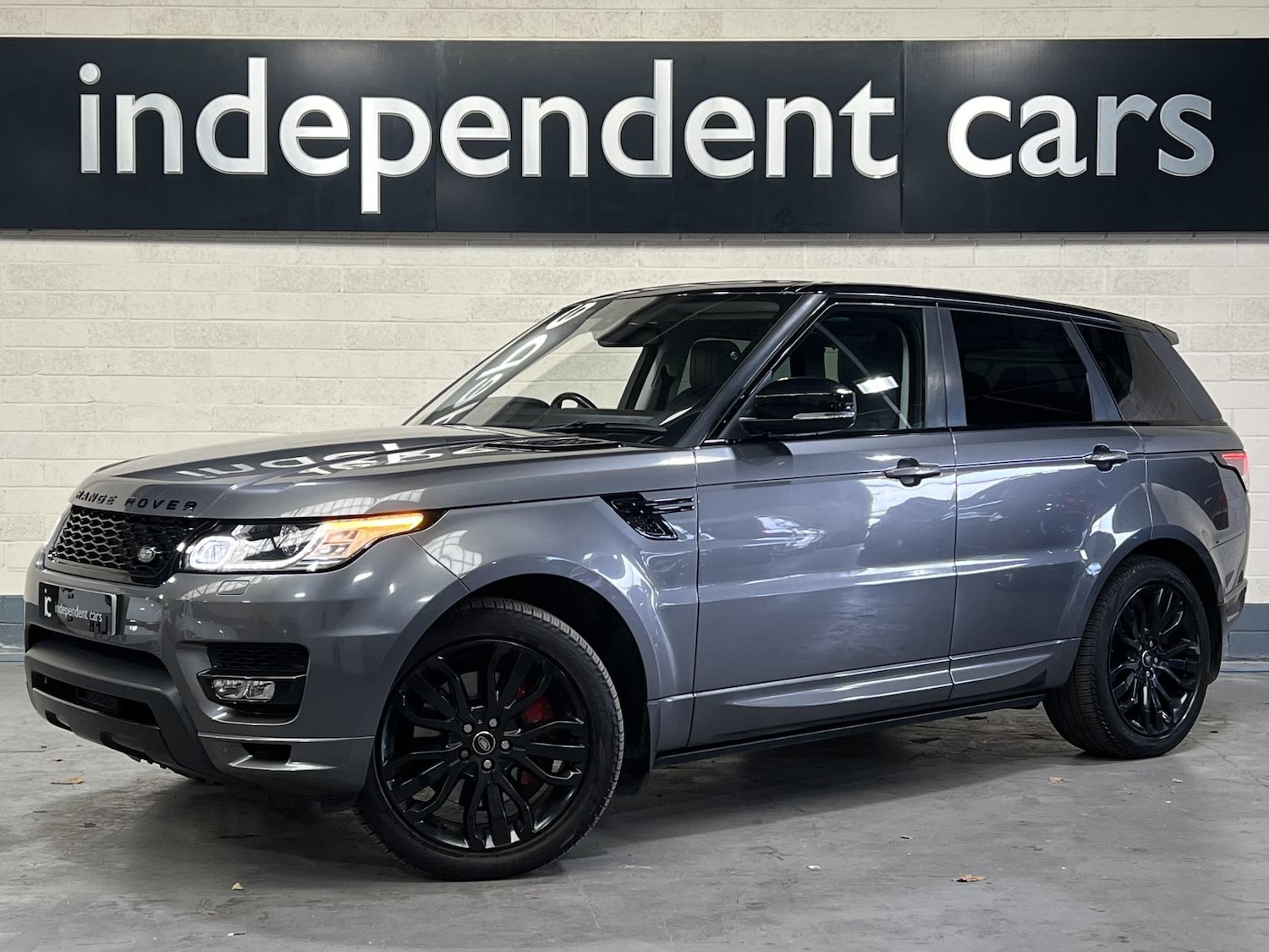 Used Land Rover Range Rover Sport 2015 for sale - 76222972: Photo 1