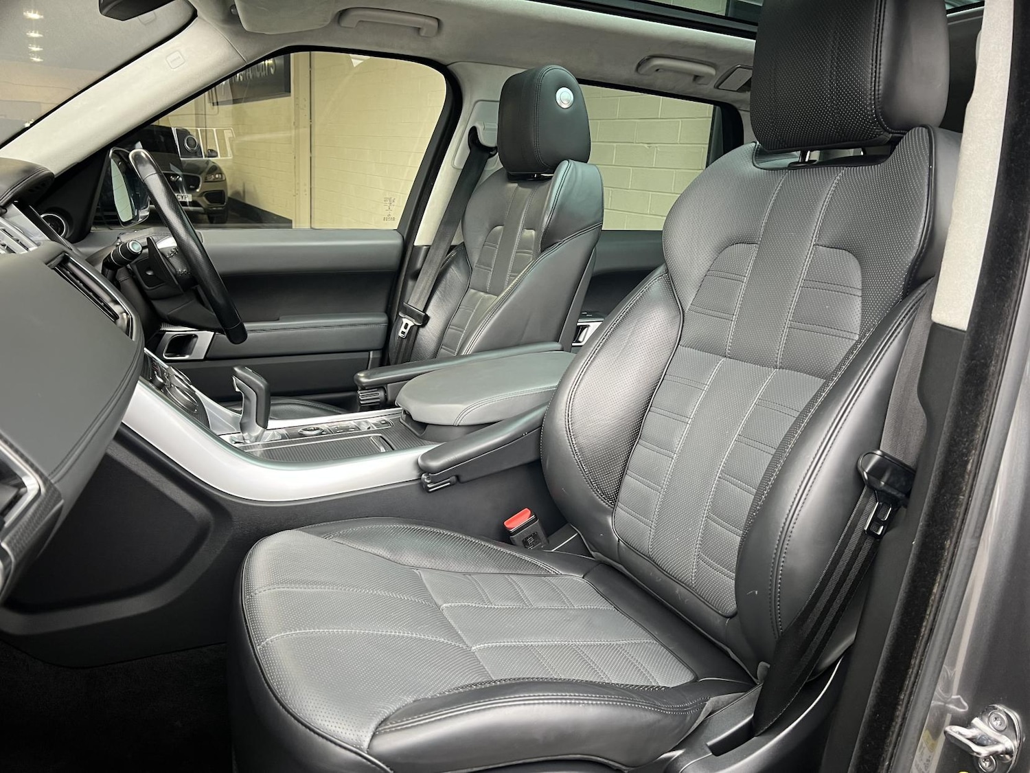 Used Land Rover Range Rover Sport 2015 for sale - 76222972: Photo 13