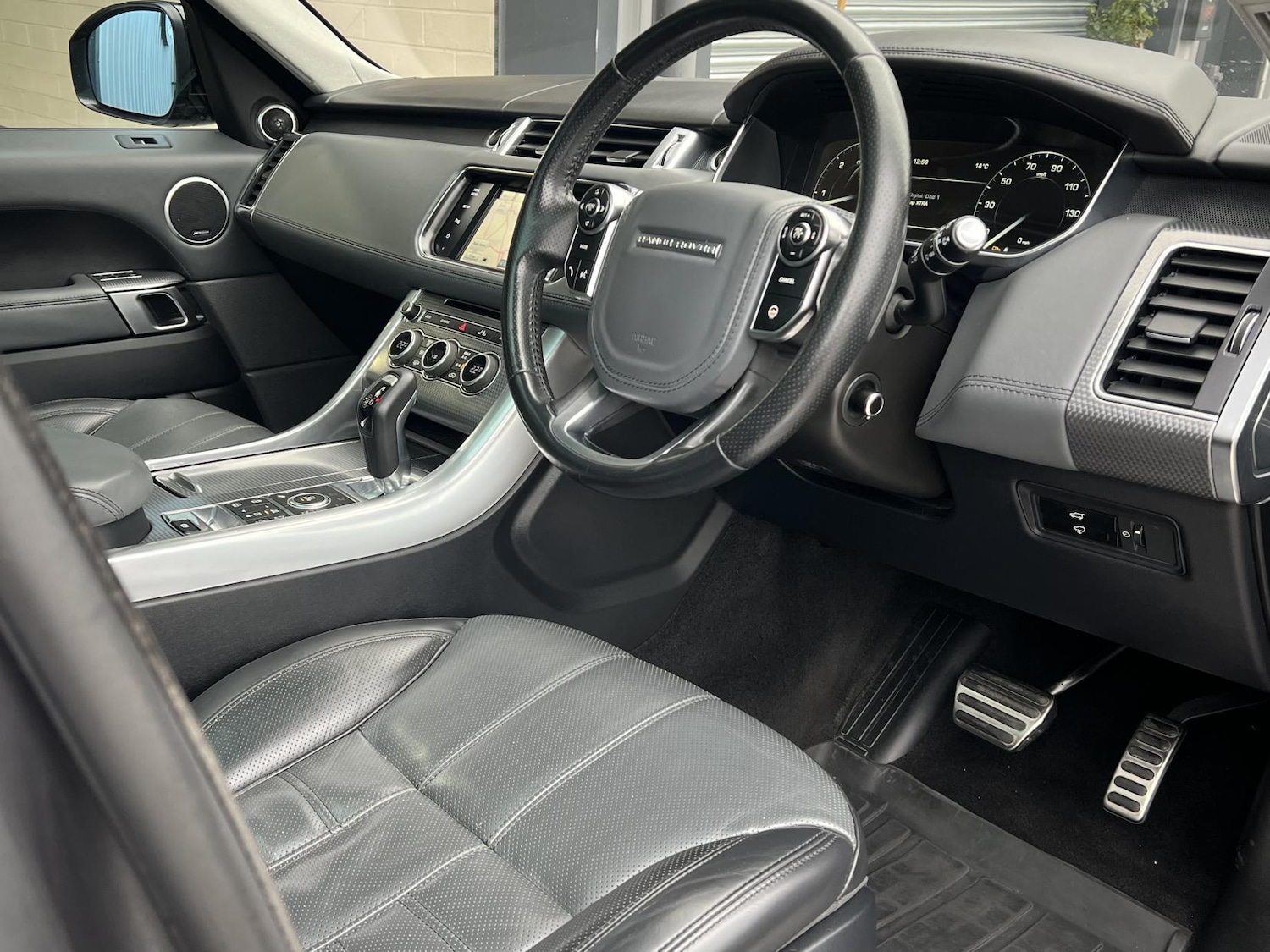 Used Land Rover Range Rover Sport 2015 for sale - 76222972: Photo 6