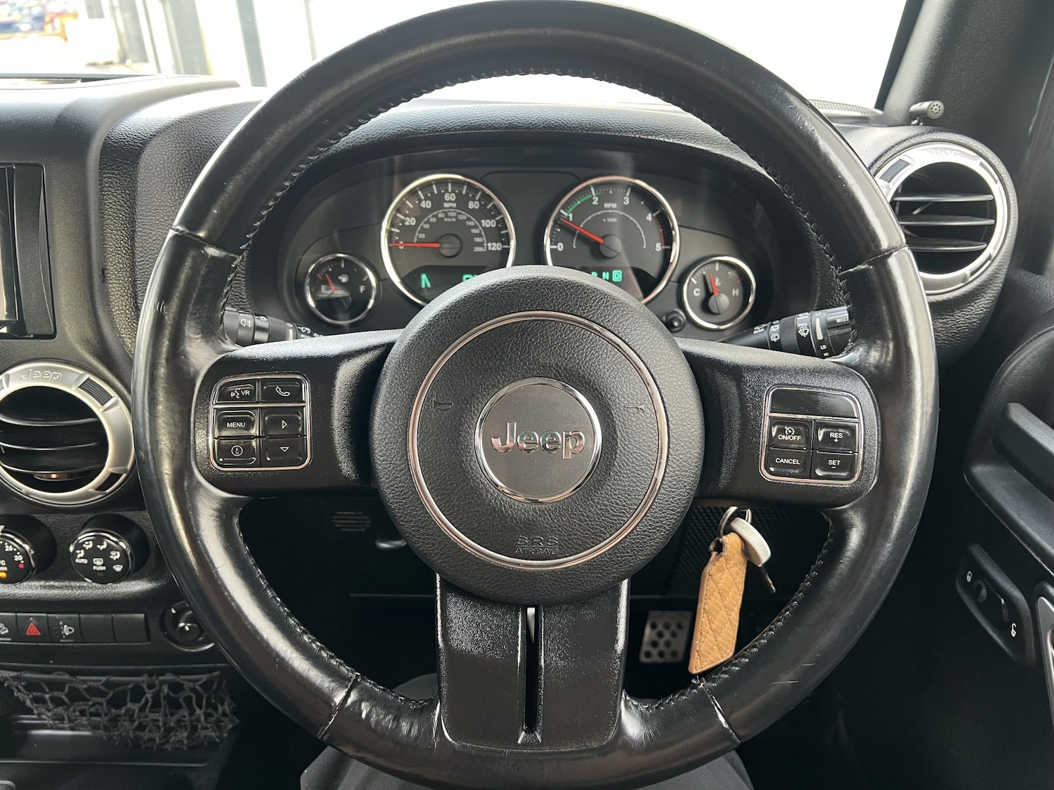 Used Jeep Wrangler 2015 for sale - 76933409: Photo 18