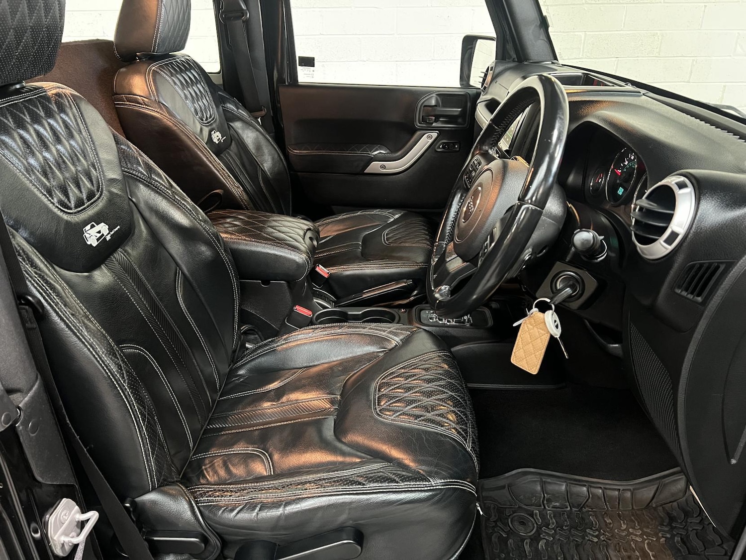 Used Jeep Wrangler 2015 for sale - 76933409: Photo 22